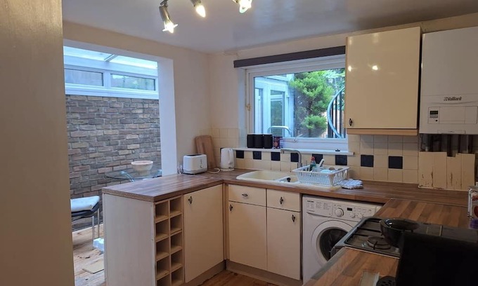 Tollington Apartment | One Romantic Victorian Apartment in London