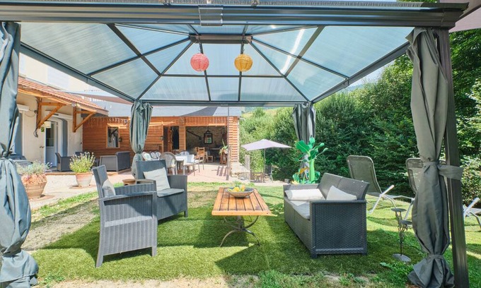 Saint-Martin-en-Vercors Apartment | Apartment 'Gte Edelweiss' with Mountain View, Private Terrace and Wi-Fi