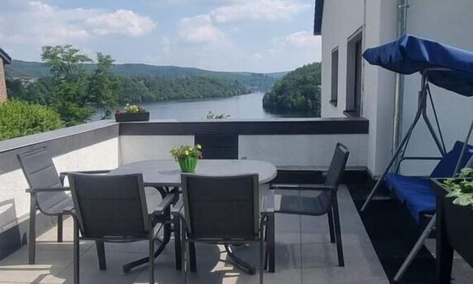 Rurberg House | Seerandweg Comfortable holiday residence