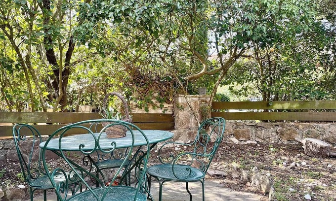 La Turbie Cottage | This cottage is a 3 bedroom(s), 1.5 bathrooms, located in La Turbie, Provence-Alpes-Côte d'Azur.