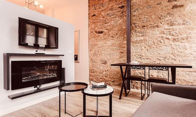 La Coruna Apartment | Downtown Plaza Suite