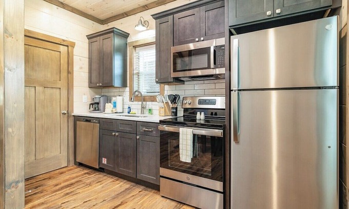 Pigeon Forge Cabin | 5 Minutes From Dollywood/In DwTn Pigeon Forge