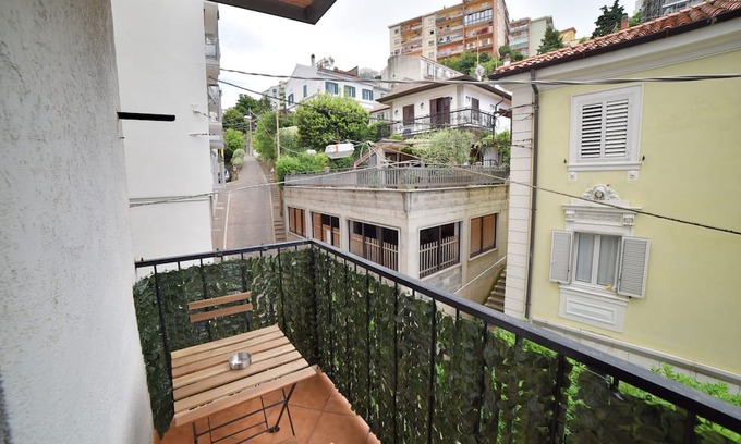 Roiano-Gretta-Barcola-Cologna-Scorcola Apartment | Vrbo Property