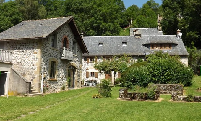 Mandailles-Saint-Julien Cottage | Gite Mandailles-Saint-Julien, 3 bedrooms, 6 persons
