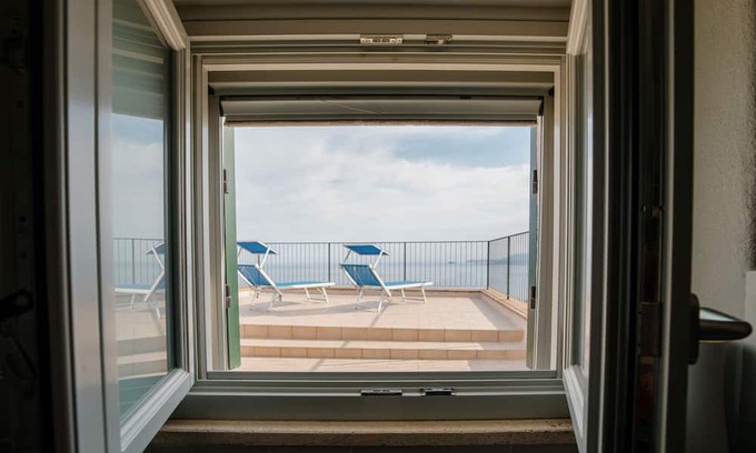 Borgio Verezzi Bed & Breakfast | Ca' d'Alda - Roccaro: private terrace overlooking the sea