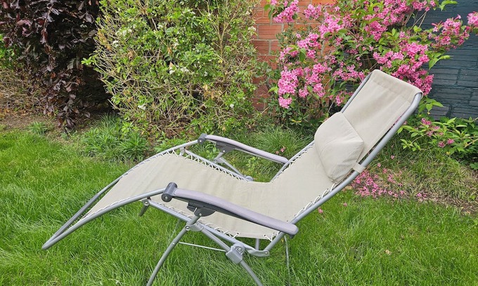 Le Vesinet House | 2-room, 32m² within a residencenPrivate kitchennShared gardennPets allowed