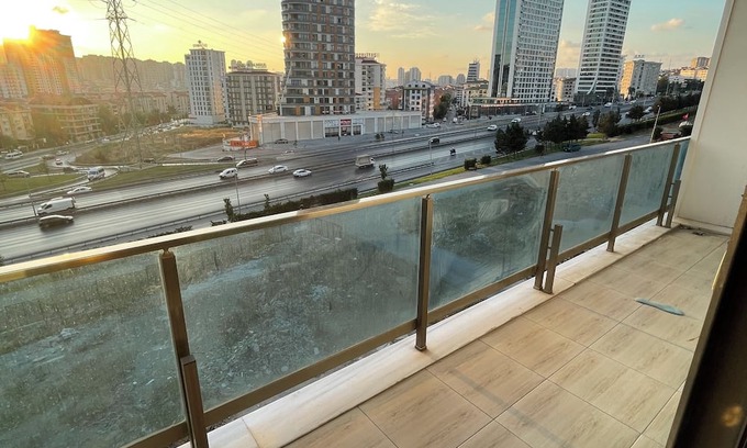 Esenyurt House | 1+1 house With garden and garage