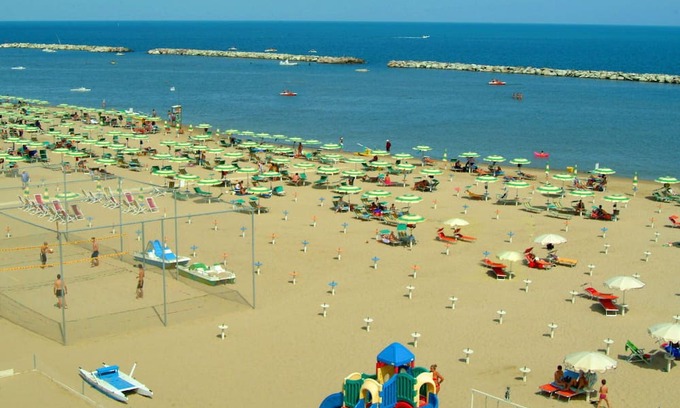 Viserba Apartment | Cosy apartment for 2 people with WIFI, A/C, balcony and pets allowed