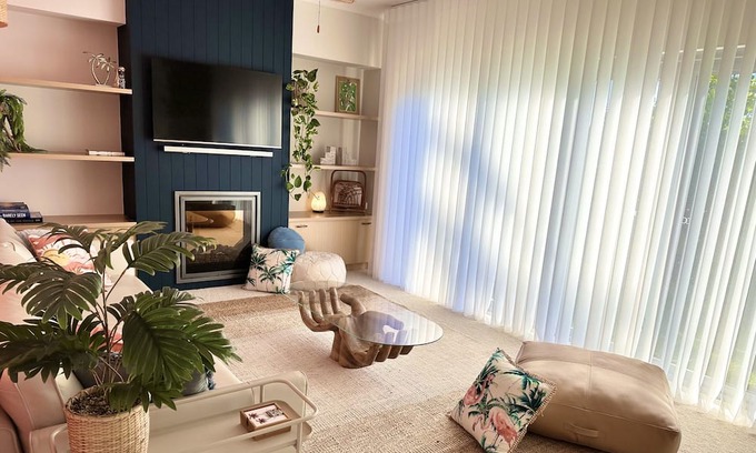 O'Halloran Hill House | Entire House - A tropical haven in the suburbs