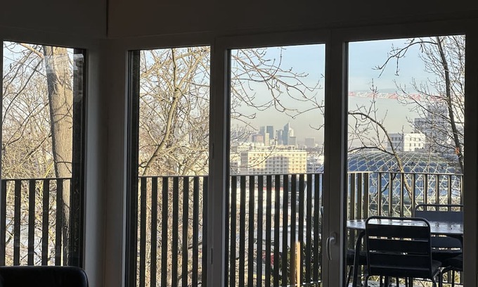 Meudon Apartment | Luxury apartment with TERRACE and view of Paris EIFFEL TOWER, calm and greenery