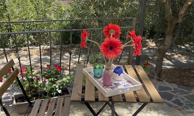 Lanusei Apartment | Casa Mirto: two-room apartment in the greenery with garden and panoramic view