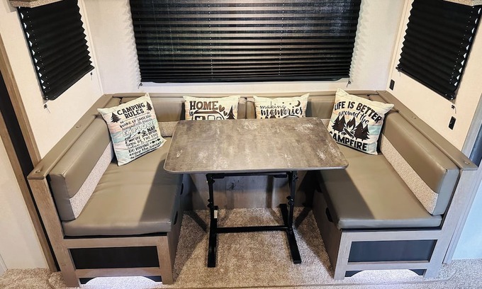 Yakima House | Glamping in a like new, well maintained RV that has everything you need!!!