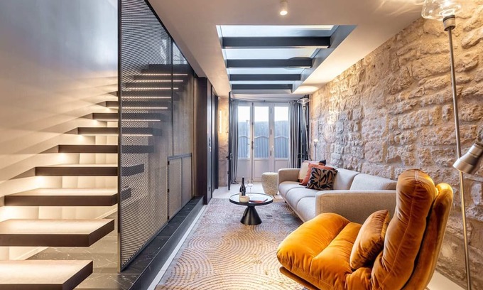 Les Iles Apartment | Quai Bourbon II - Three Bedroom Apartment, Sleeps 6