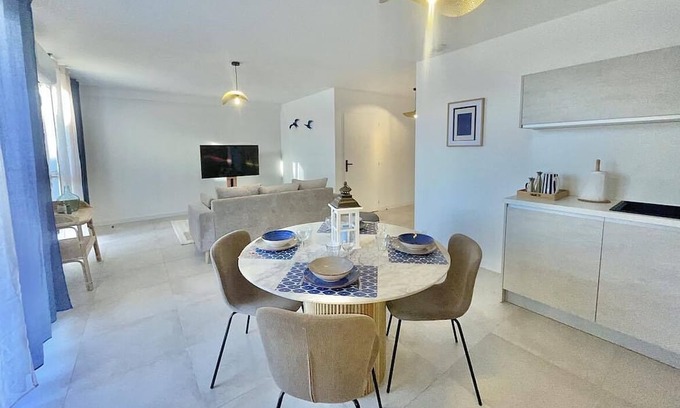 Lunel-Viel Apartment | Grand Appartement