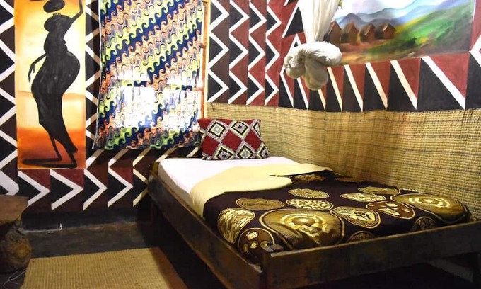 Nyakinama Bed & Breakfast | Red Rocks Rwanda - Campsite Guesthouse