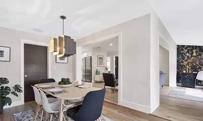 North Lauderdale Apartment | 3 Bedroom 822195 by Houzlet