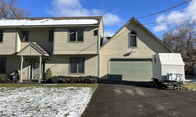 Manlius Apartment | 2 Bedroom Apartment, Very Quiet, on a Scenic Creek in Manlius