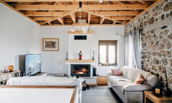 Mavromati Villa | A villa in the mountains with all amenities super close to great hiking tails