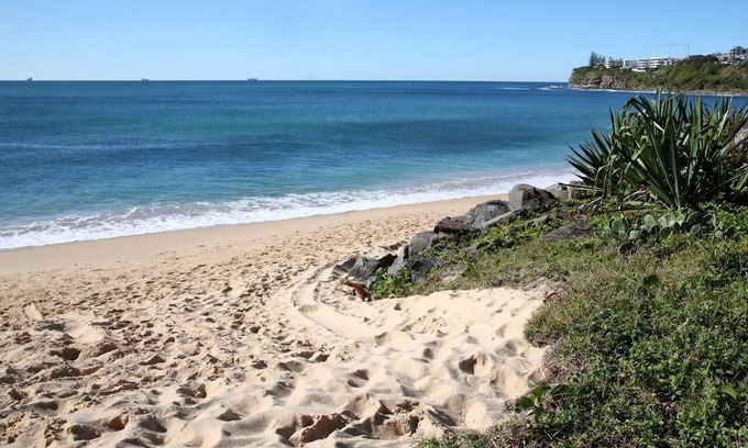 Dicky Beach House | Cooinda Dicky Beach House