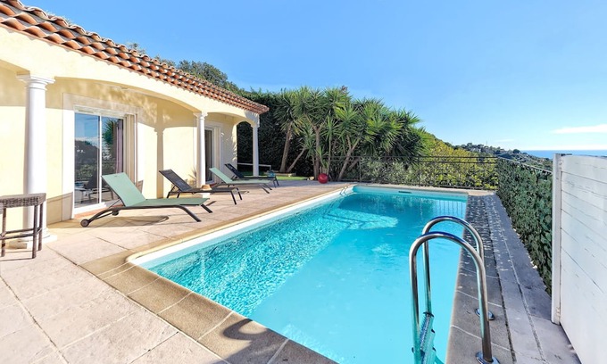 Nice Villa | Superbe Villa Avec Piscine Chauffée Clim Haut Debit BBQ Vue Mer