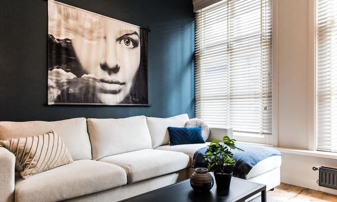 The Hague Center Apartment | Haya Historic - 'viognier'