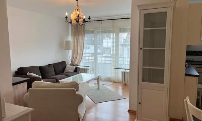 Gerresheim Apartment | Bright 2-room apartment (2-4 per.) in a quiet part of town with balcony.