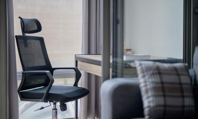 Xinyi Condo | 1.5 Min Walk to City Hall MRT Cinema Experience