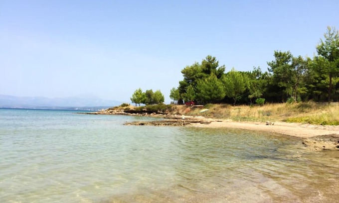 Chalcis Apartment | Homerez - 50 m away from the beach! Spacious appartement for 8 ppl. at Anthidona