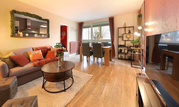 Royallieu Pompidou Apartment | Le Cocon des Pros Quiet & fully equipped