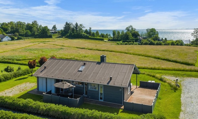 Spodsbjerg House | "Konsta" - 300m from the sea by Interhome