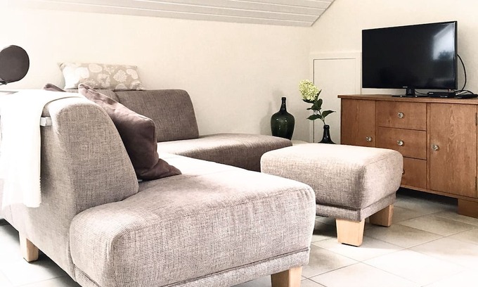 Ammerbuch Apartment | Apartment 'Holiday Apartment, 60 sqm' with Balcony and Wi-Fi