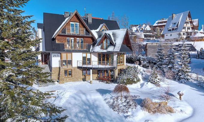 Bukowina Tatrzanska Bed & Breakfast | Welcoming VILLA PARK bed & breakfast in Bukowina Tatrzańska