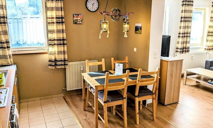 Dobel Apartment | Apartment-Garden view-Private Bathroom-Classic-Fewo 1