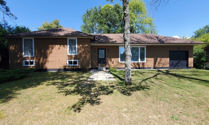 Sauble Beach House | A piece of paradise located 3 minutes drive from Sauble Beach strip