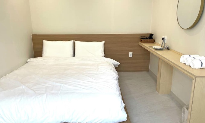 Jung-gu House | Charming 1-bedroom building in beautiful Busan with WiFi