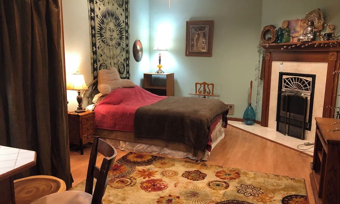 Patchogue House | Studio in Cool Patchogue Village