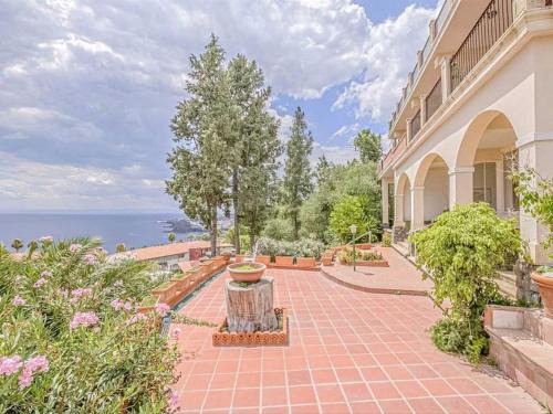 Aci Trezza Villa | Beautiful House in Aci Castello