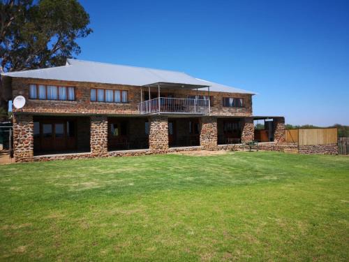 Masilonyana Cabin | Baruch Predator Ranch