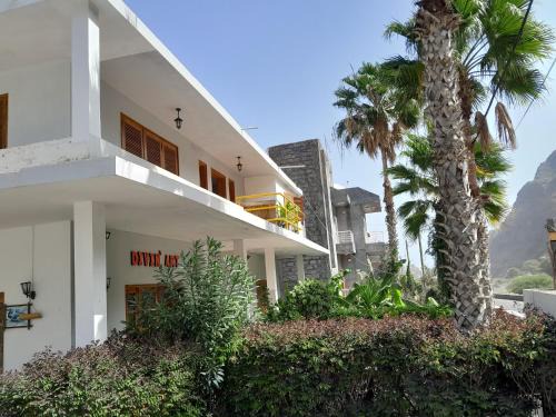 Ribeira Grande House | BB Divin'Artr