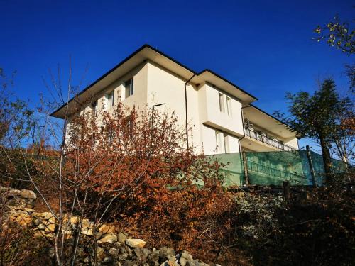 Ardino House | ГЪРБИЩЕ ЕКОТУР - къща за гости