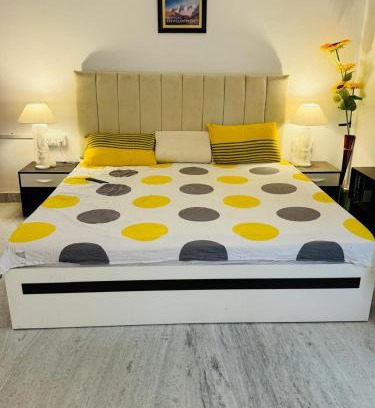 Varanasi House | Karuna Villa